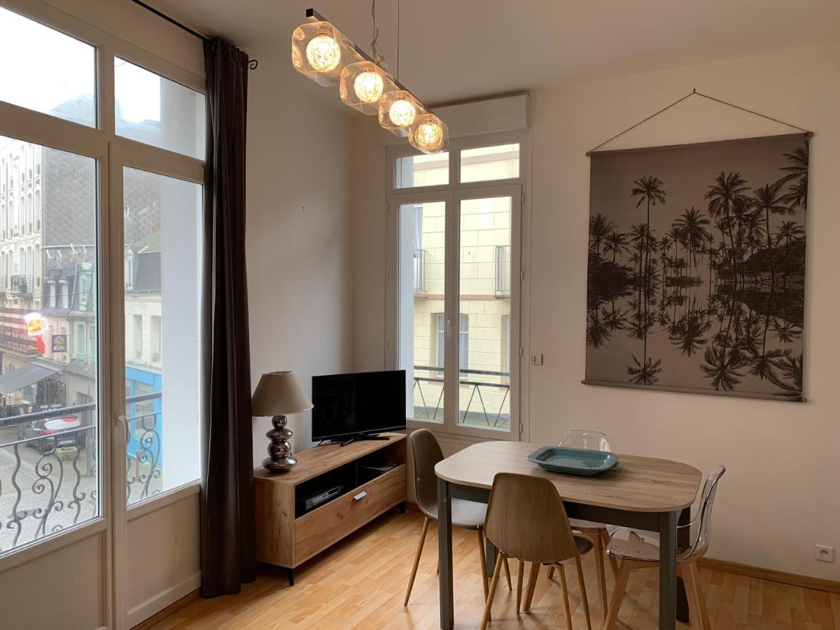 Le Balcon De Notre Dame Le Treport - Locations Isahora Apartment Exterior foto